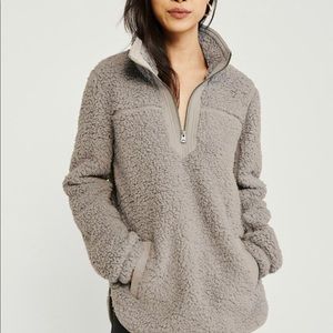 NWT A&F The Essential Sherpa Fleece
